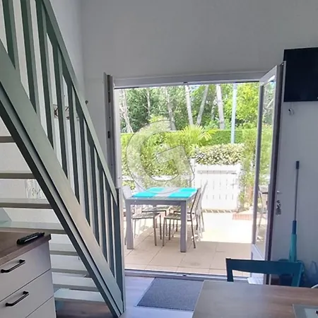 Sur : Pavillon T2, Piscine, Proche - Fr-1-357-241 Διαμέρισμα *