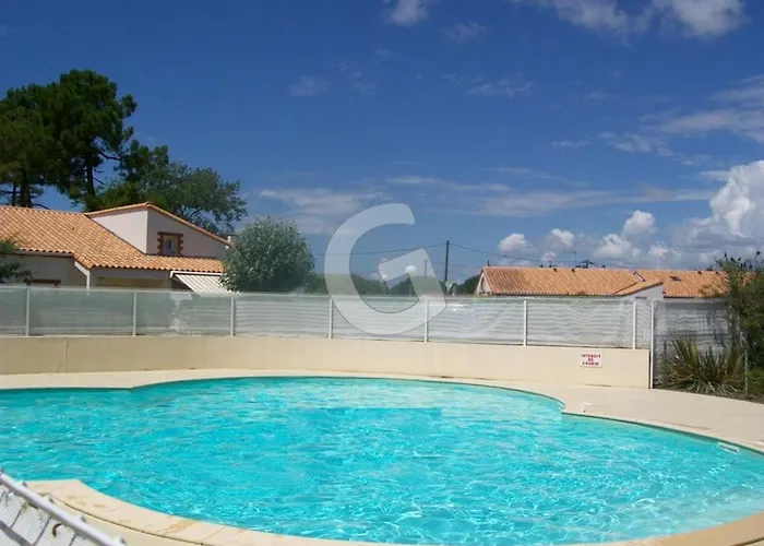 Sur : Pavillon T2, Piscine, Proche - Fr-1-357-241 Διαμέρισμα